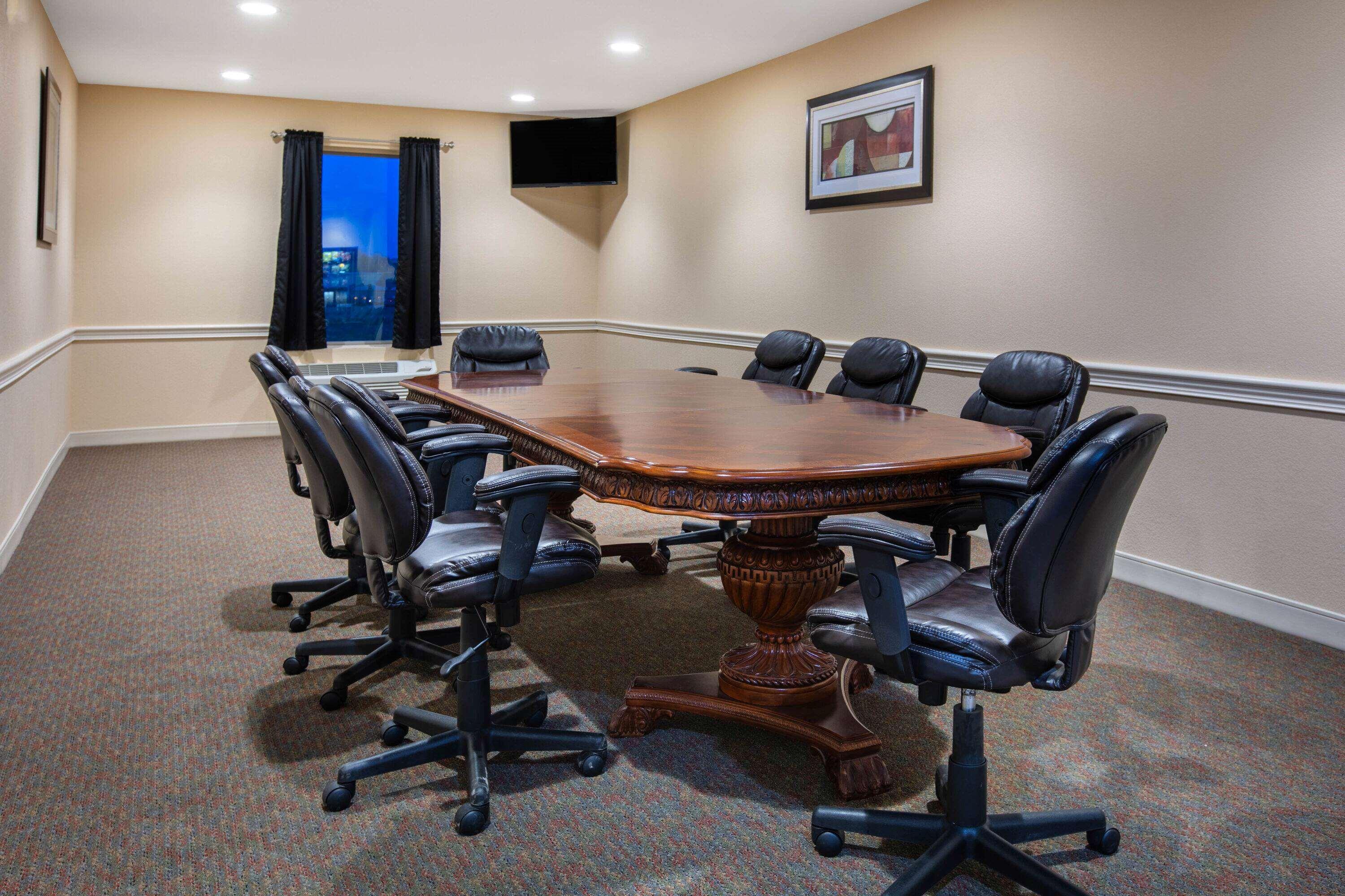 Days Inn & Suites By Wyndham Florence/Jackson Area Buitenkant foto