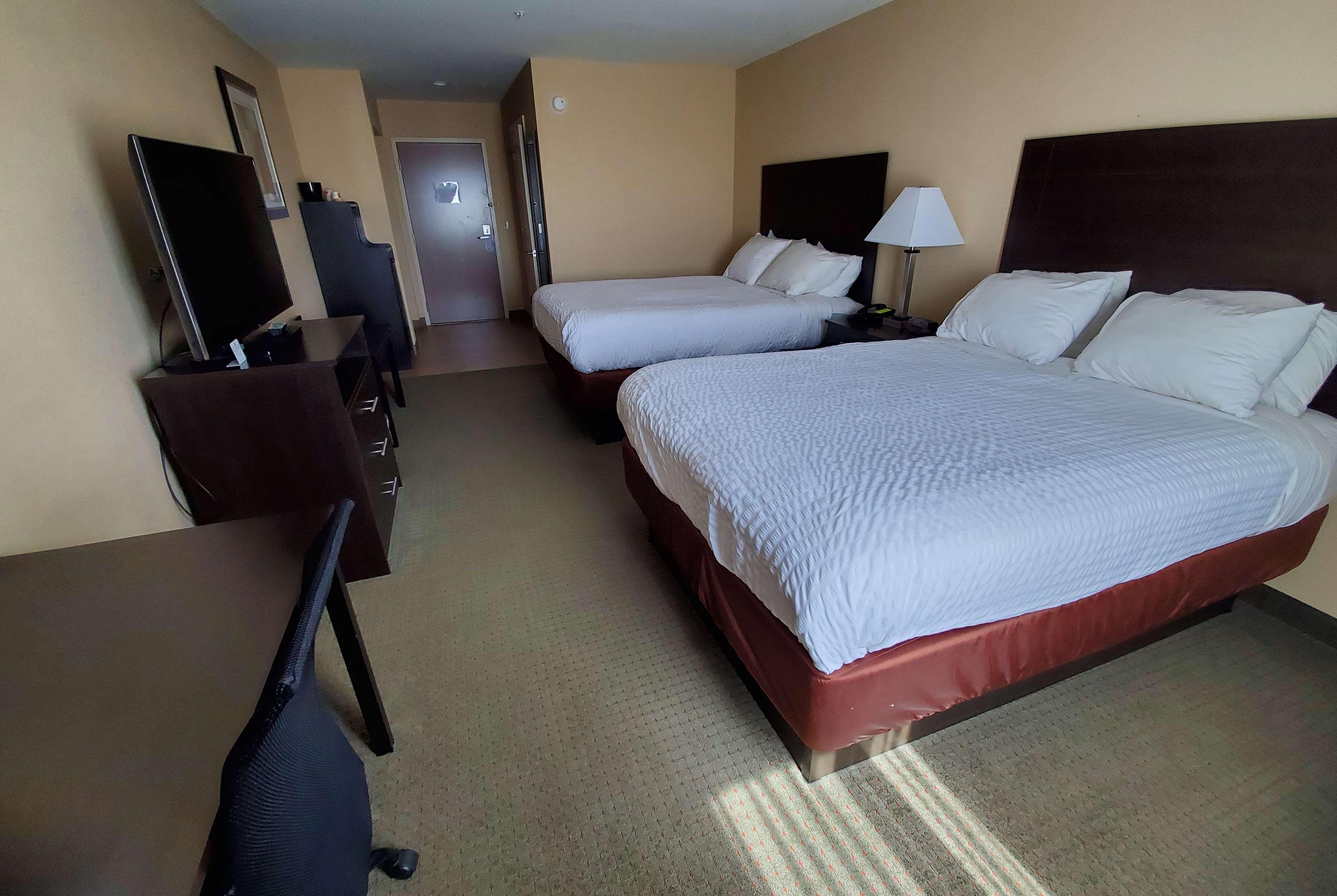 Days Inn & Suites By Wyndham Florence/Jackson Area Buitenkant foto