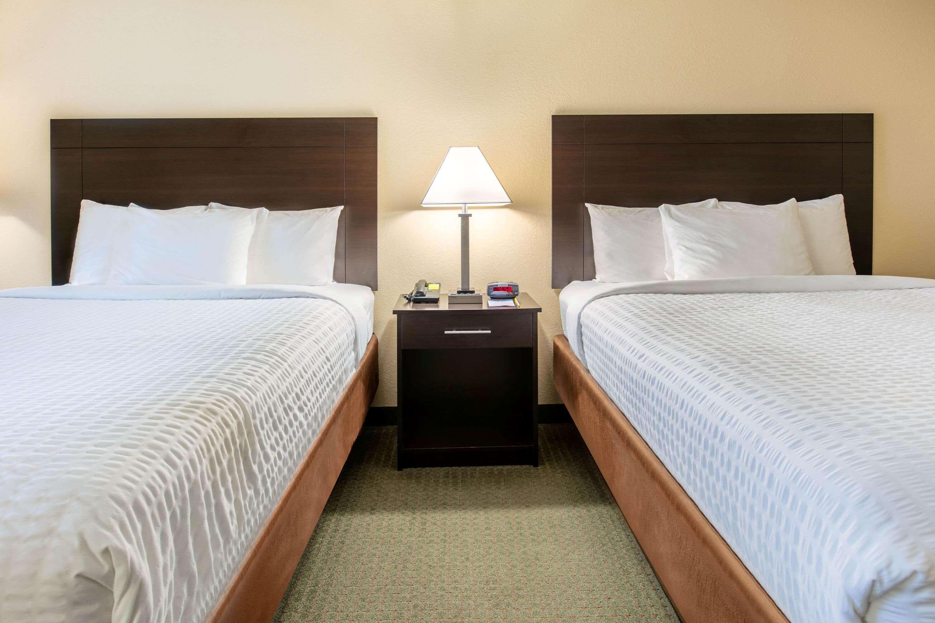Days Inn & Suites By Wyndham Florence/Jackson Area Buitenkant foto
